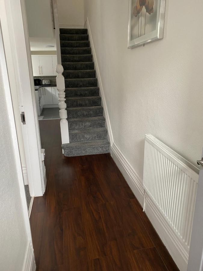 Apex Living Ne - Beachville House 4 Beds Free Parking サンダーランド エクステリア 写真